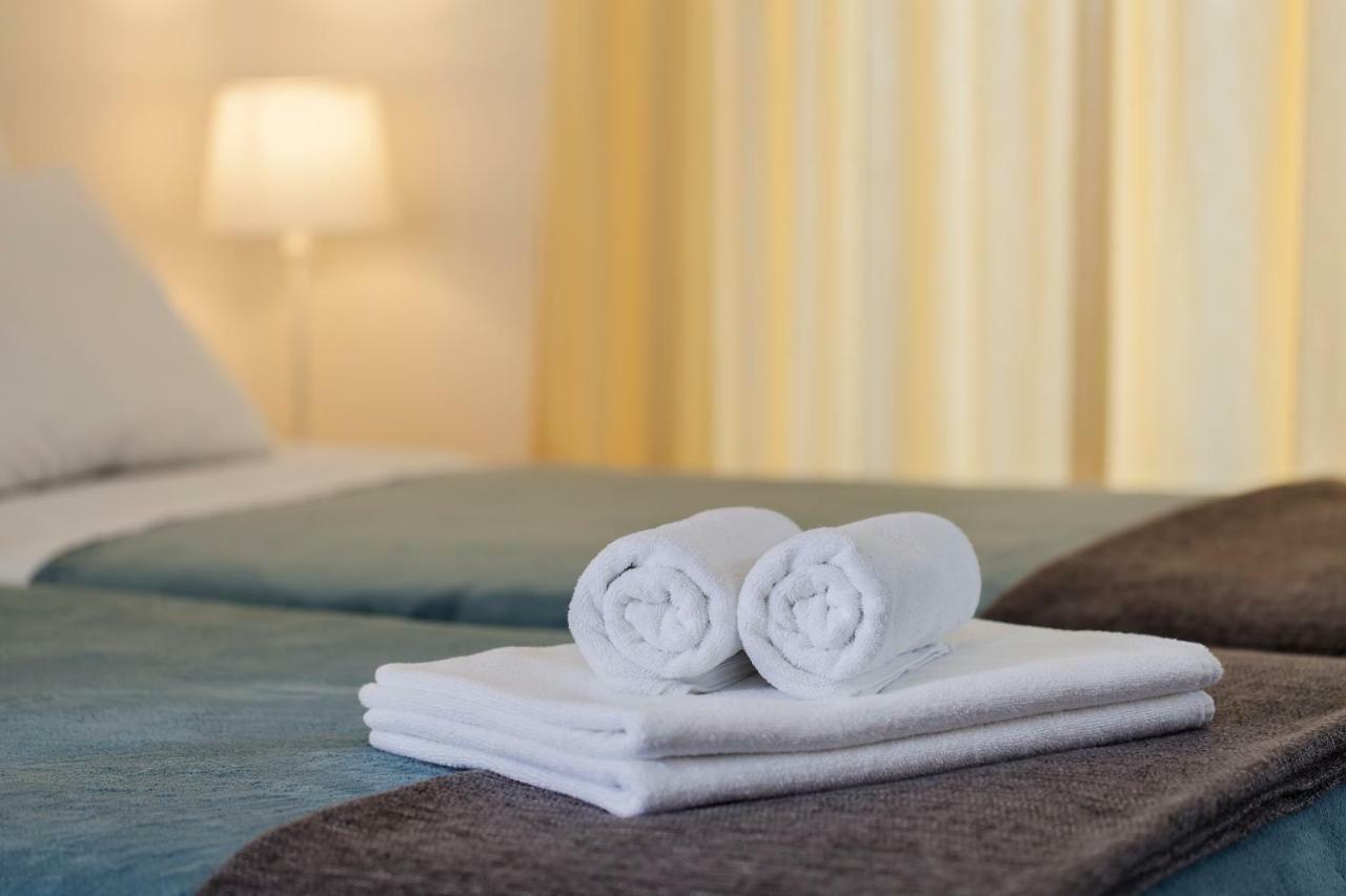 Xenion Family Hotel Янина Екстериор снимка